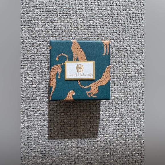 House of Harlow 1960 Green Agate & Gold Statement Ring - Picture 5 of 7